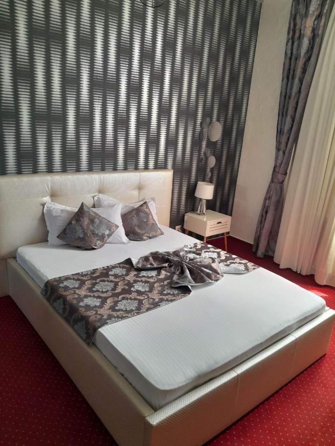 Militari Residence Hotel Chiajna Екстер'єр фото